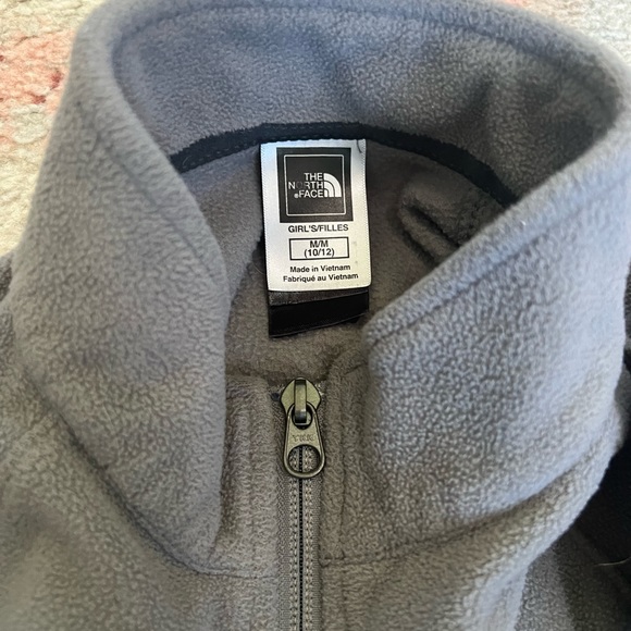 Girls north face grey zip fleece - Picture 2 of 4